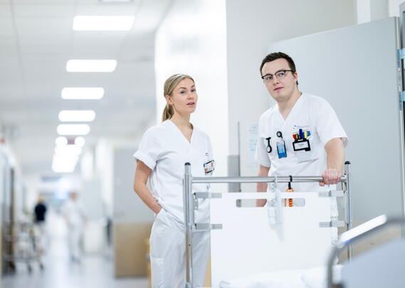 Sykepleiere i samtale